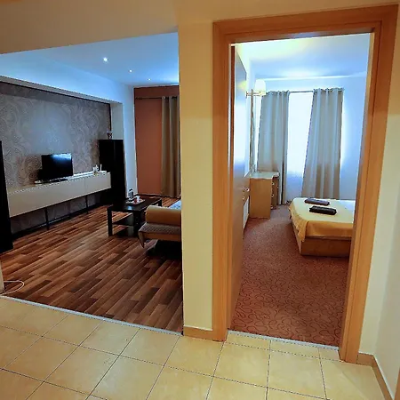 Excellence House Apartment