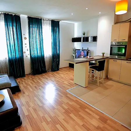 Apartment Excellence House *