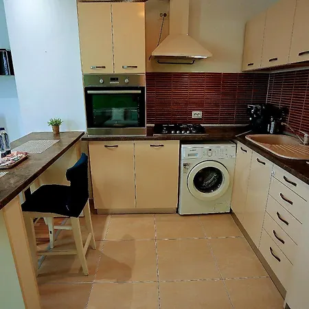 Excellence House Apartment